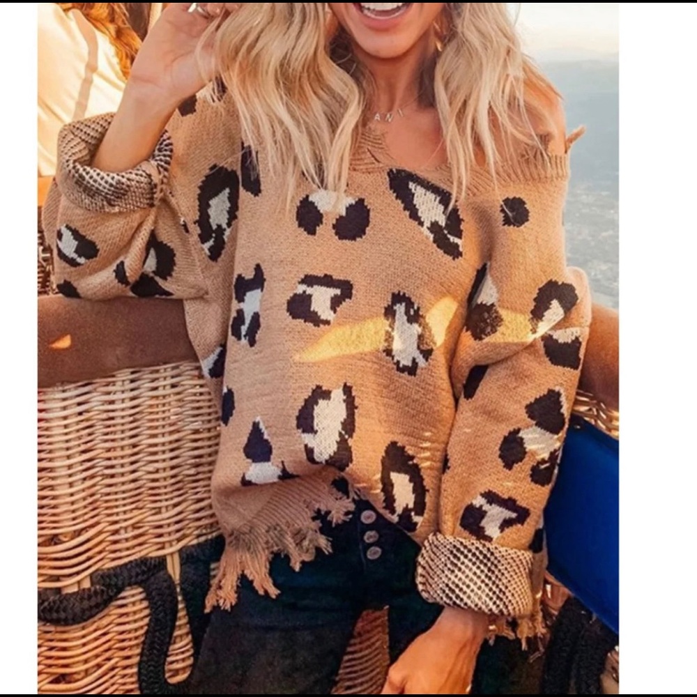 NEW Cute Oversized Leopard Sweater MED
